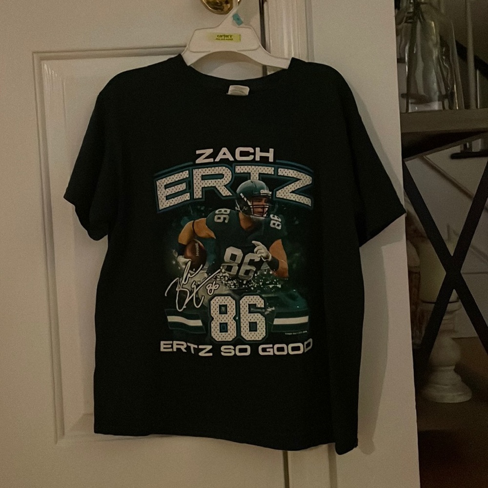 Zach Ertz eagles t-shirt